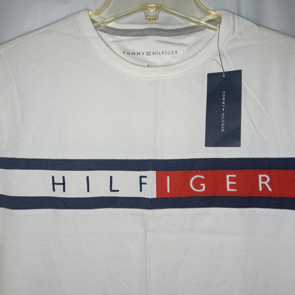 TOMMY HILFIGER TEE SHIRT